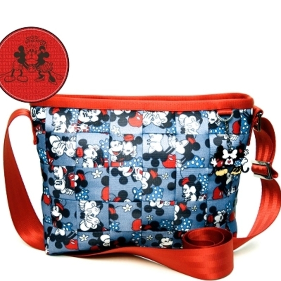 Harveys Handbags - Rare-Disney Harvey Seatbelt messenger-kissing blue